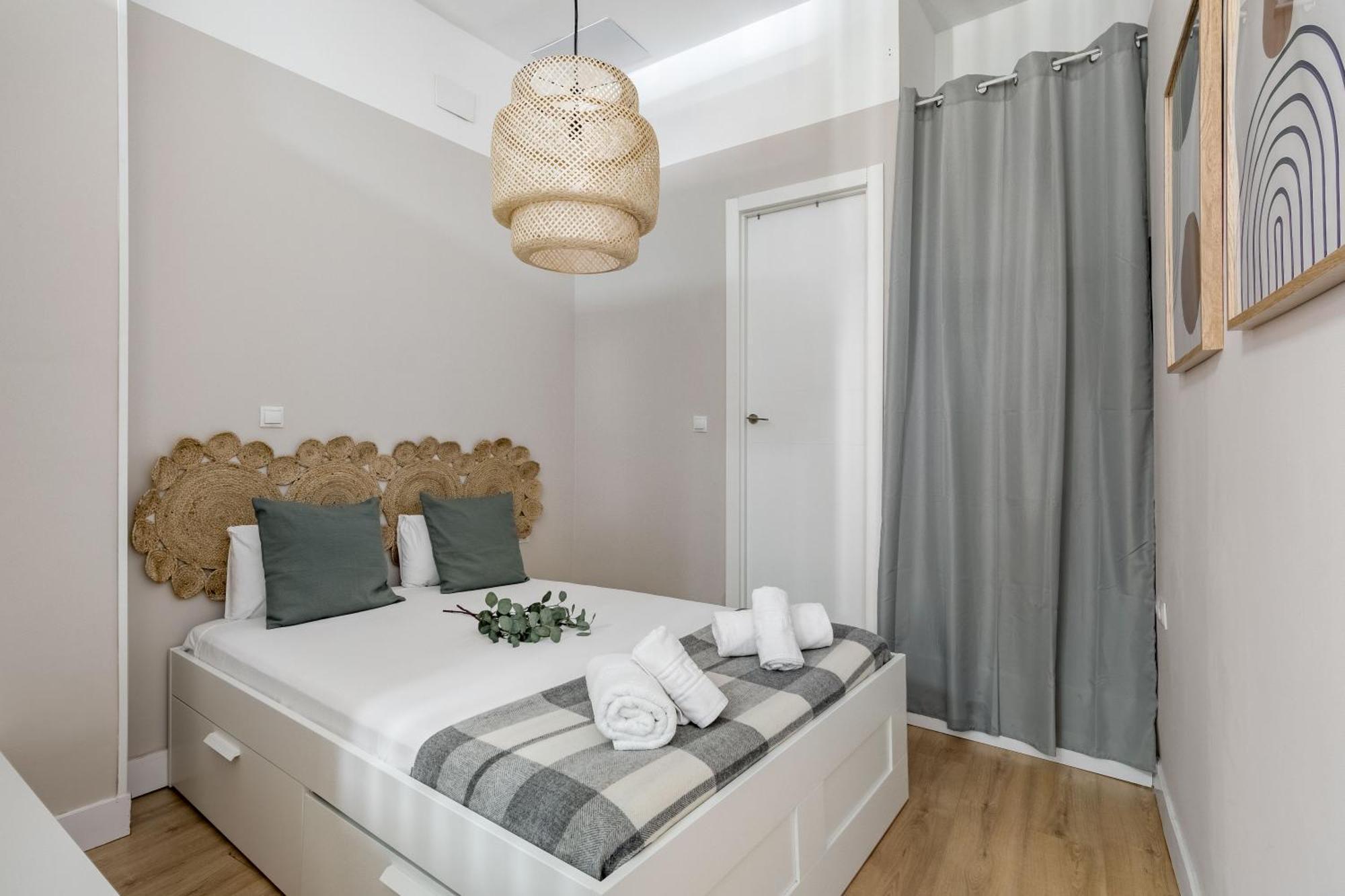Apartmán Charming Lucero Madrid Exteriér fotografie